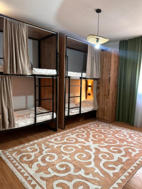 Hostel Saruu
